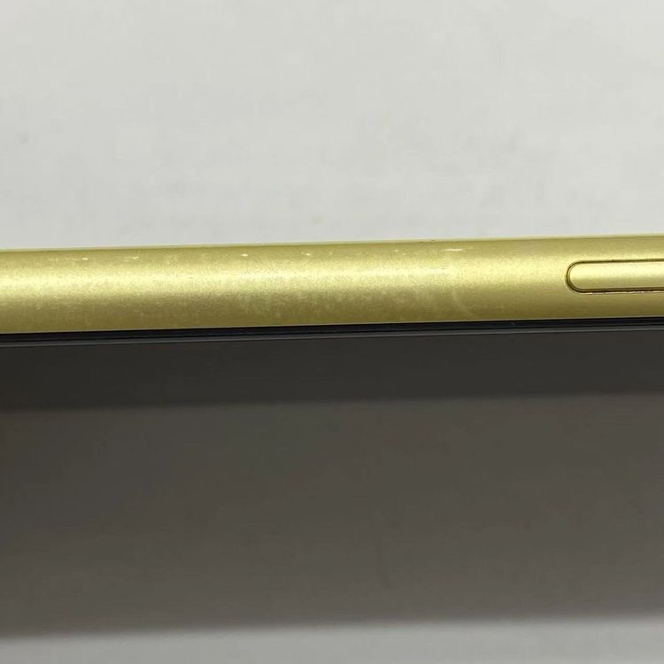 ¨��ȯ����iPhone11 256GB �������� MWMA2J/A au��SIM�ե꡼ �������