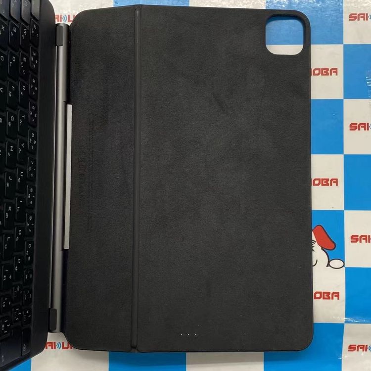 11�����iPad Pro(��2����)�� Magic Keyboard  �֥�å� A2261