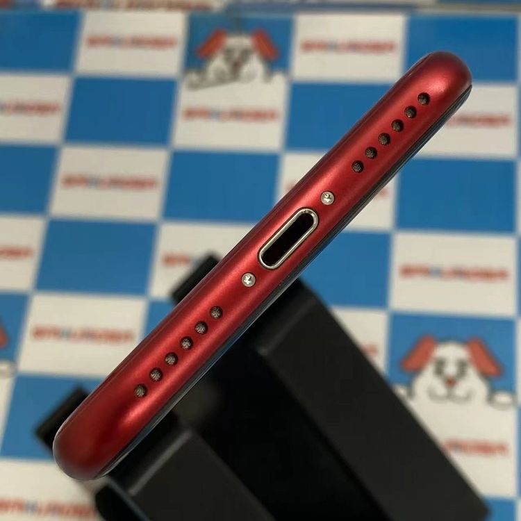 iPhoneSE ��3���� 64GB Product Red MMYE3J/A docomo��SIM