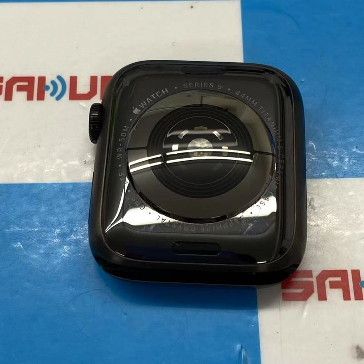Apple Watch Edition Series5 44mm GPS+Cellularǥ 3