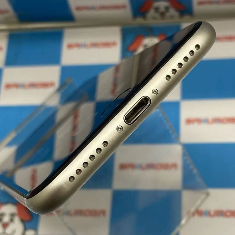 iPhoneSE ��3���� 64GB �������饤�� MMYD3J/A docomo��SIM�ե꡼