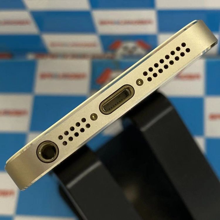 ¨��ȯ����iPhone5s 16GB ������� ME334J/A docomo