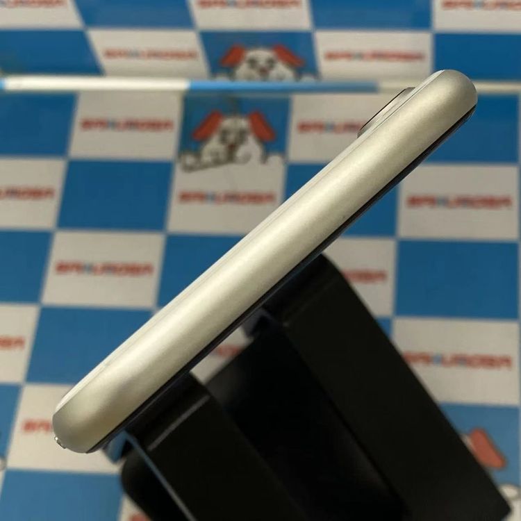 iPhoneSE ��2���� 64GB �ۥ磻�� MHGQ3J/A docomo��SIM�ե꡼��������