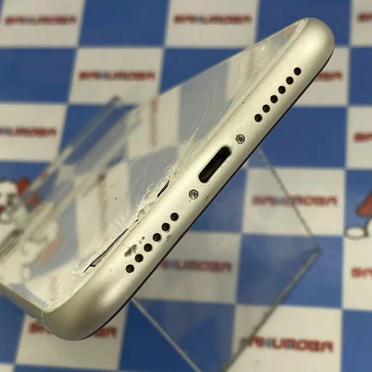 iPhone11 256GB �ۥ磻�� MWM82J/A docomo��SIM�ե꡼�������