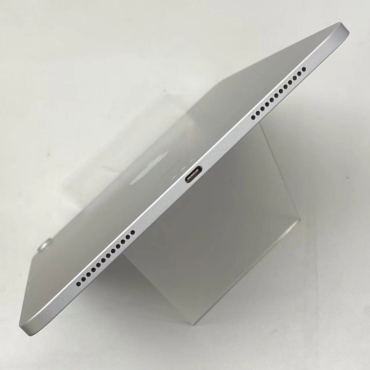 ムスビー｜即日発送可iPad Air 第4世代 Wi-Fiモデル 64GB シルバー