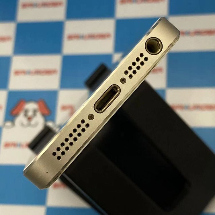 ¨��ȯ����iPhone5s 64GB ������� ME340J/A docomo