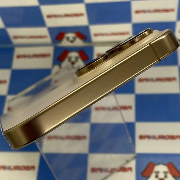 iPhone16 Pro Max 256GB �ǥ����ȥ����˥��� MYWJ3J/A AU��SIM�ե�