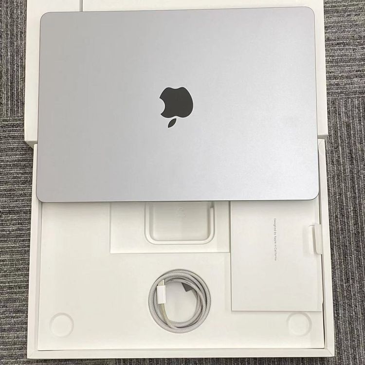 MacBook Air 13����� Apple M3 2024ǯ 8GB/512GB ����С� A3