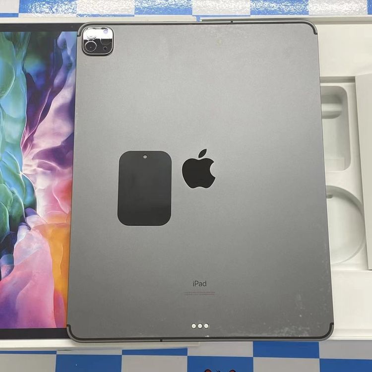iPad Pro 12.9����� ��4���� 1TB ���ڡ������쥤 MXF92J/A AU��SIM��
