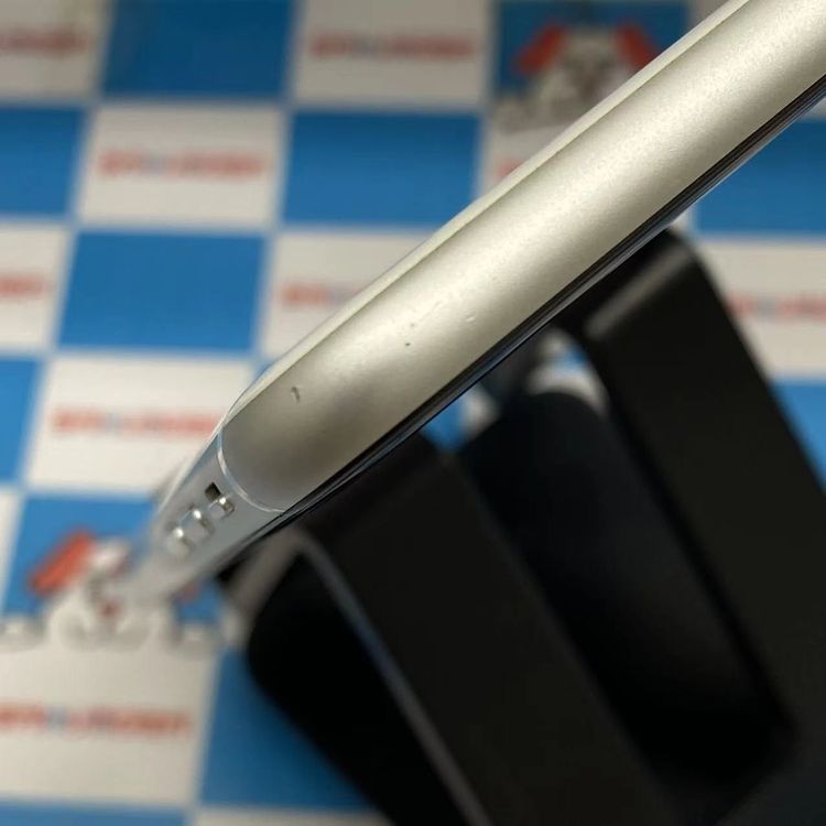 iPhoneSE 2 64GB ۥ磻 MX9T2J/A AUSIMե꡼