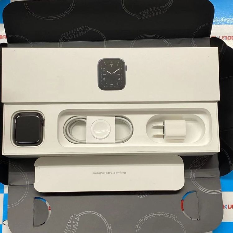Apple Watch Edition Series5 44mm GPS+Cellularǥ 3