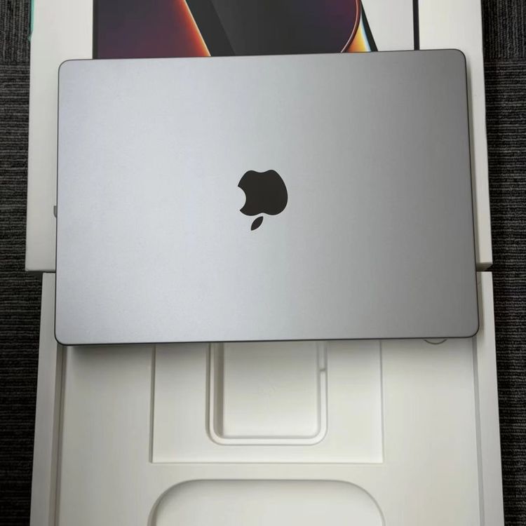 MacBook Pro 14�����  2021  M1 Pro���å� 16GB/1TB ���ڡ�������