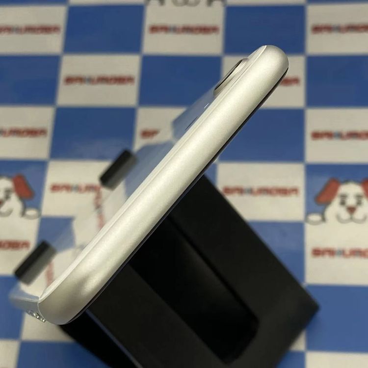 iPhoneSE ��2���� 64GB �ۥ磻�� MHGQ3J/A docomo��SIM�ե꡼����96