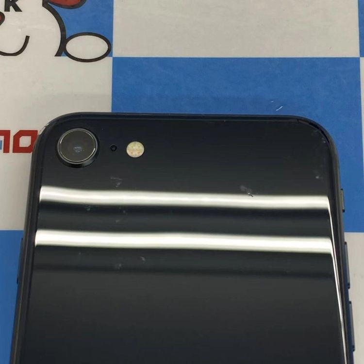 iPhoneSE ��3���� 64GB �ߥåɥʥ��� MMYC3J/A docomo��SIM�ե꡼����