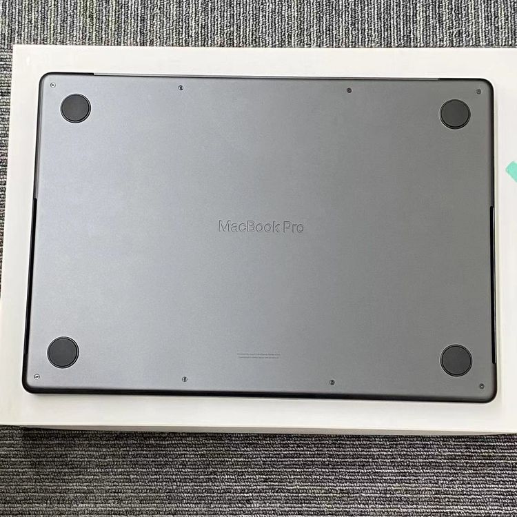 MacBook Pro 14����� M4 2024 16GB/1TB ���ڡ����֥�å� A3112