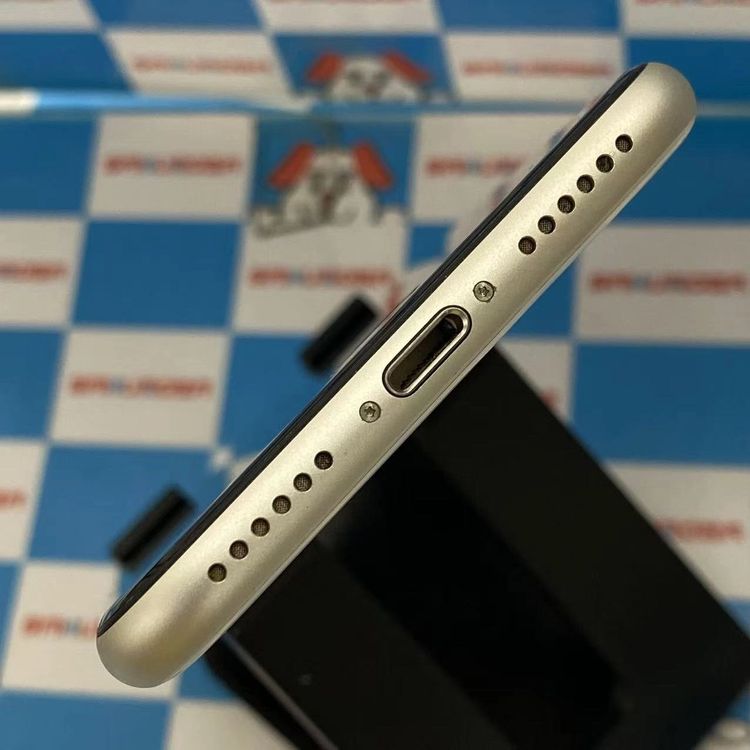 ¨��ȯ����iPhoneSE ��3���� 128GB �������饤�� MMYG3J/A SIM�ե꡼