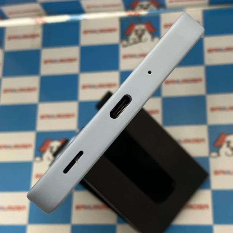 AQUOS wish4 4GB/64GB �֥롼 SH-52E docomo��SIM�ե꡼ ����