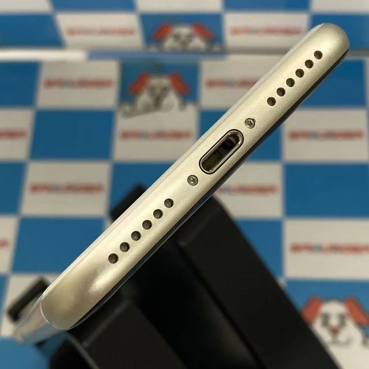 ¨��ȯ����iPhoneSE ��3���� 64GB �������饤�� MMYD3J/A AU��SIM�ե꡼
