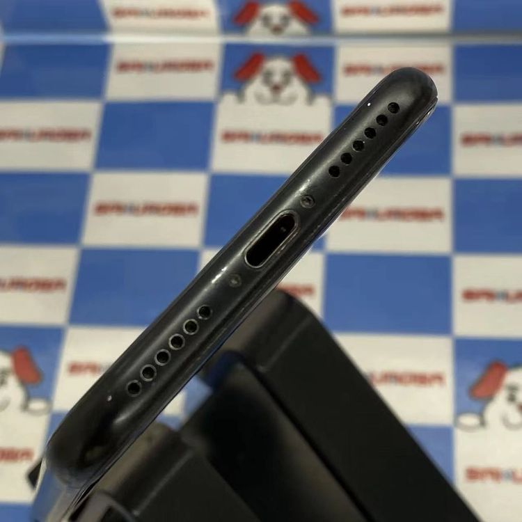 iPhoneSE ��2���� 256GB �֥�å� MHGW3J/A docomo��SIM�ե꡼������