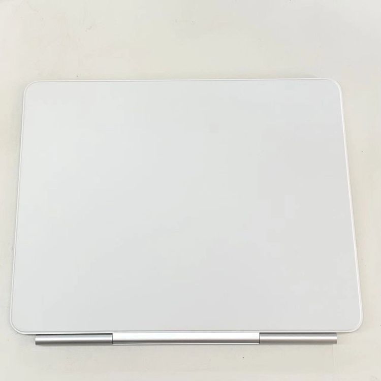 13�����iPad Air(M3)�� Magic Keyboard ���ܸ� �ۥ磻�� MDFW4J/