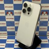 iPhone15 Pro 256GB ホワイトチタニウム MTUD3J/A AU版SIMフリー