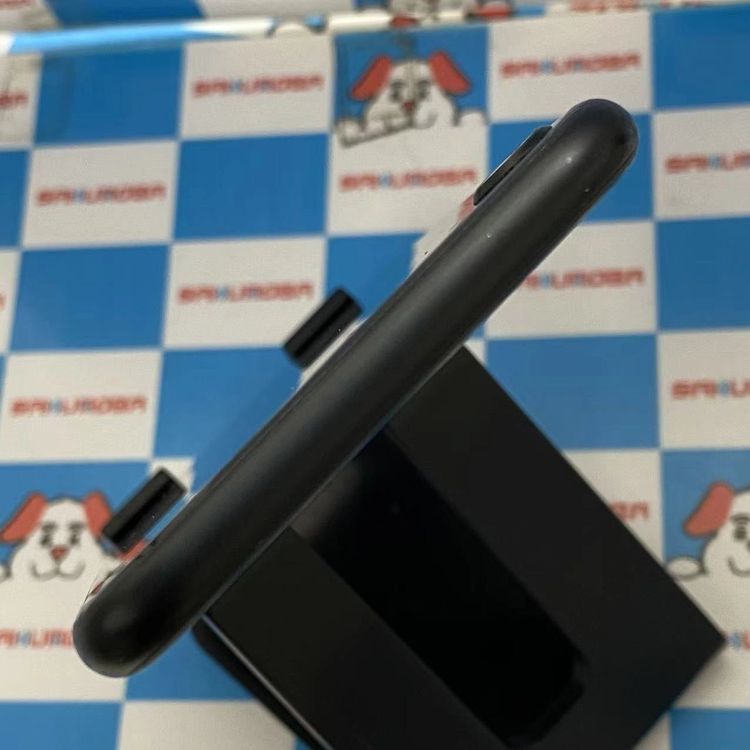 iPhoneSE ��2���� 256GB �֥�å� MHGW3J/A docomo��SIM�ե꡼����