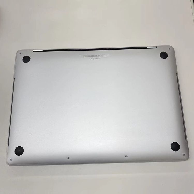 MacBook Pro 13����� Mid2019 2.4GHz Corei5 8GB/256GB