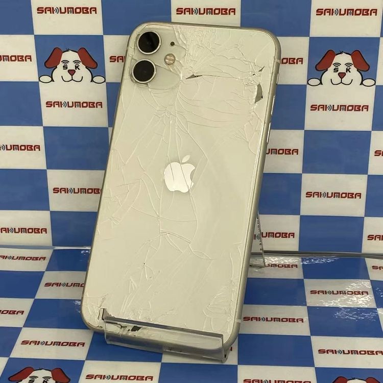 iPhone11 256GB �ۥ磻�� MWM82J/A docomo��SIM�ե꡼�������