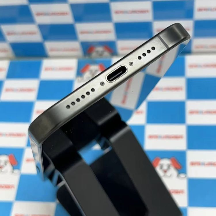 iPhone15 Pro Max 256GB �֥�å������˥��� MU6P3J/A docomo��S