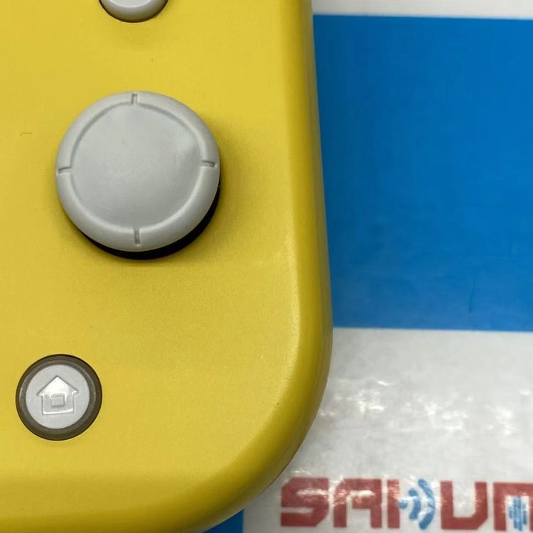 Nintendo Switch Lite 2019ǯ��ǥ� 32GB �������� HDH-S-YAZA