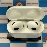 ¨��ȯ����AirPods ��3���� �ۥ磻�� A2564