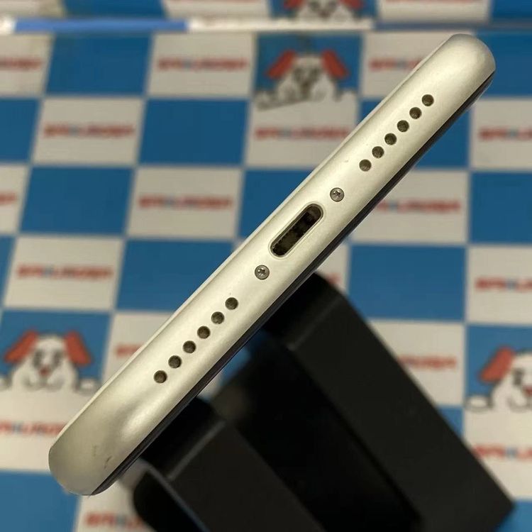 ¨��ȯ����iPhone11 256GB �ۥ磻�� MWM82J/A AU��SIM�ե꡼