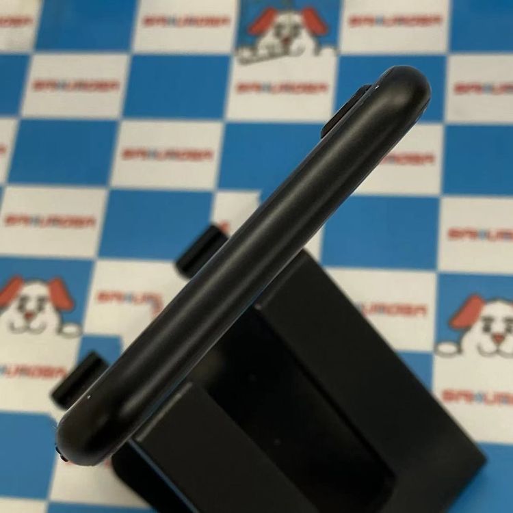 iPhoneSE ��2���� 256GB �֥�å� NXVT2J/A docomo��SIM�ե꡼����