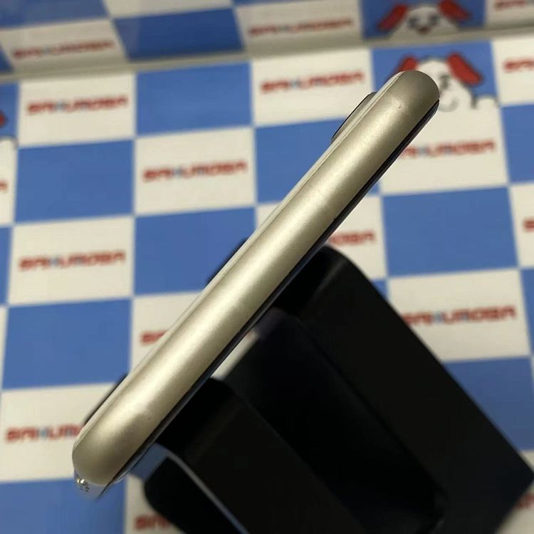 ¨��ȯ����iPhoneSE ��3���� 64GB �������饤�� MMYD3J/A AU��SIM�ե꡼