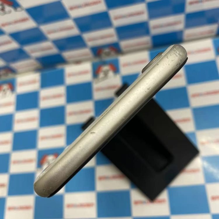 iPhoneSE ��3���� 64GB �������饤�� MMYD3J/A Apple��SIM�ե꡼ ����