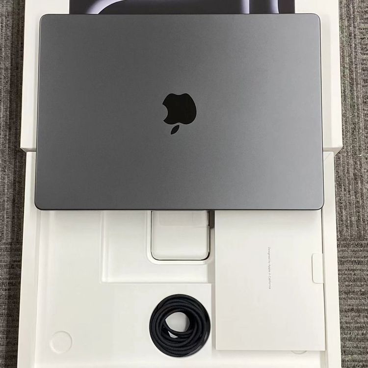 MacBook Pro 14�����  Late2024 Apple M4 Pro(12����) 16��