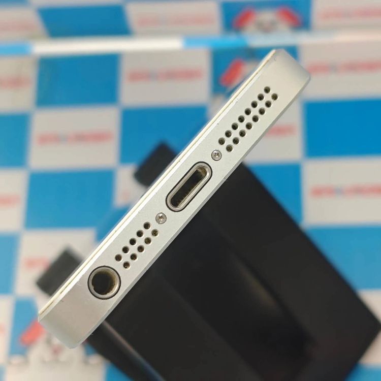 ¨ȯiPhoneSE 64GB С MLM72J/A auSIMե꡼ 