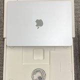 MacBook Air (13-inch, M4, 2025) 24GB/1TB �������֥롼 Z1