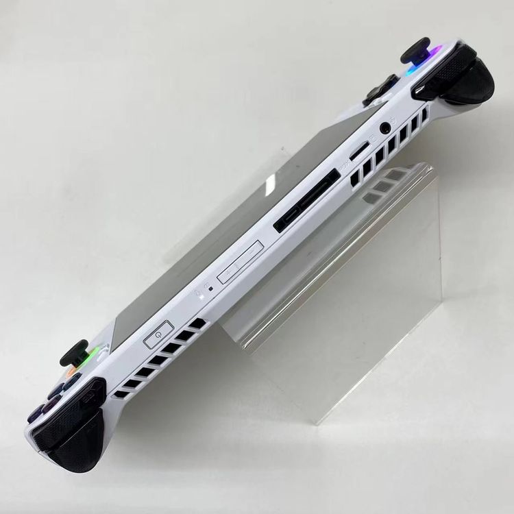 �ݡ����֥륲���ߥ�PC ROG Ally (2023) RC71L 16GB/512GB �ۥ磻��