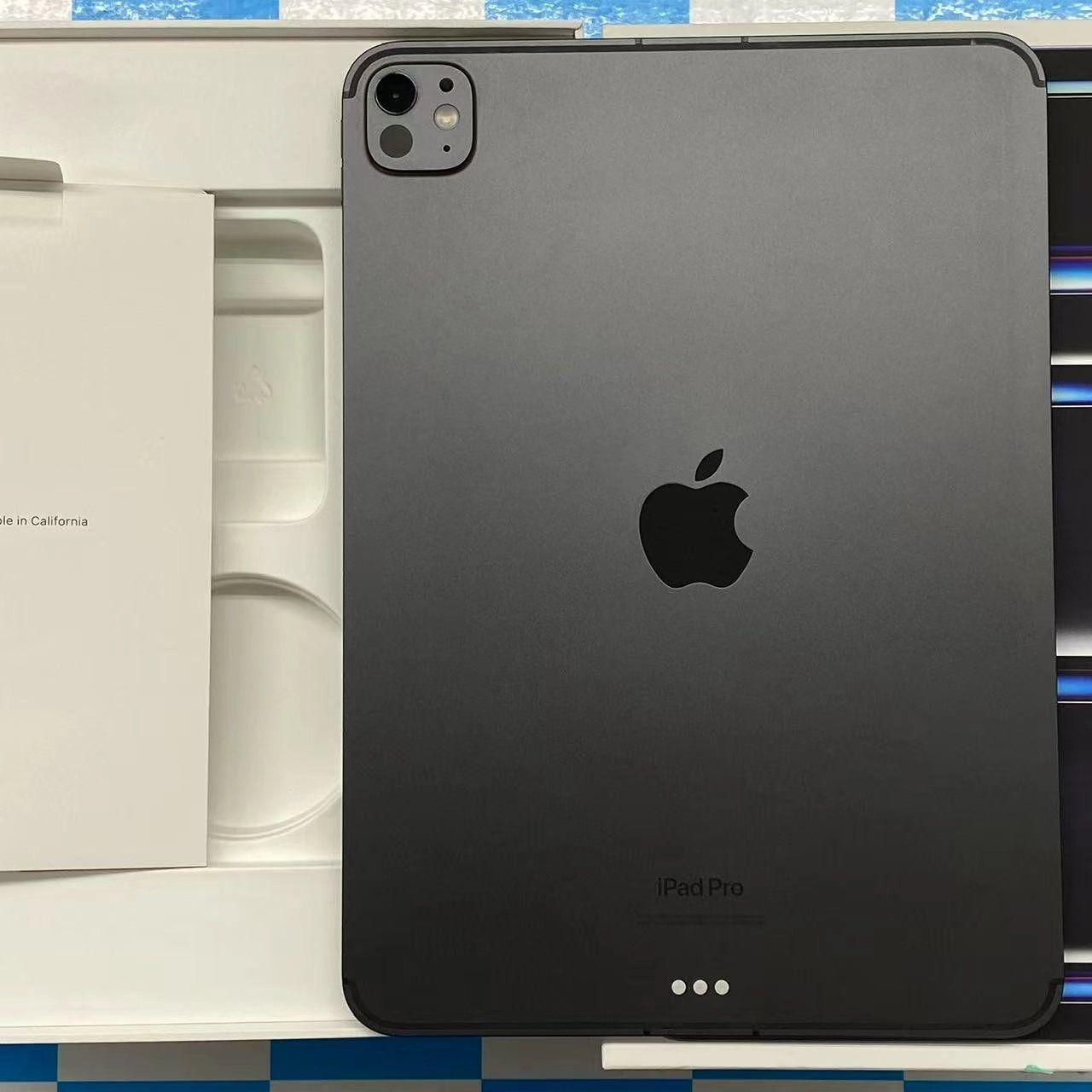 iPad Pro 11インチ　M4チップ　 第五世代 Apple iPad Pro 11インチ M4チップ Wi-Fiモデル 512GB シルバー