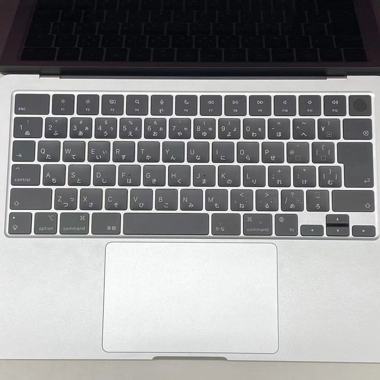 MacBook Air 13����� Mid2022 Apple M2 8GB 512GB ����С�