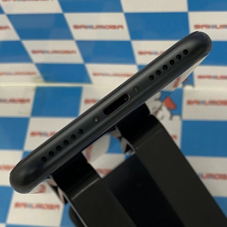 iPhoneSE ��3���� 64GB �ߥåɥʥ��� MMYC3J/A docomo��SIM�ե꡼