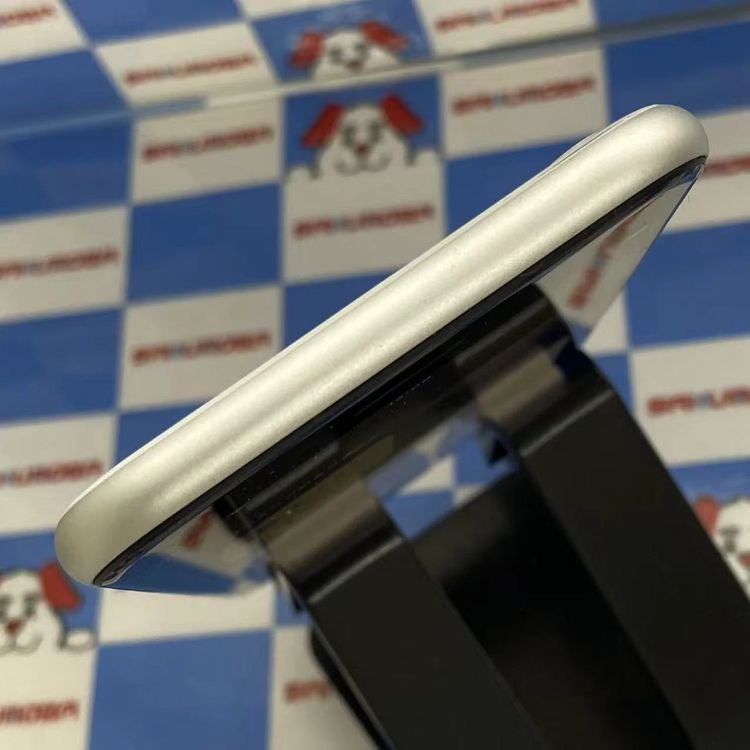 ¨��ȯ����iPhoneSE ��2���� 128GB �ۥ磻�� MHGU3J/A SIM�ե꡼ ������