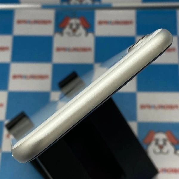 iPhoneSE 第2世代 docomo版SIMフリー 128GB MHGU3J/A A2296 訳