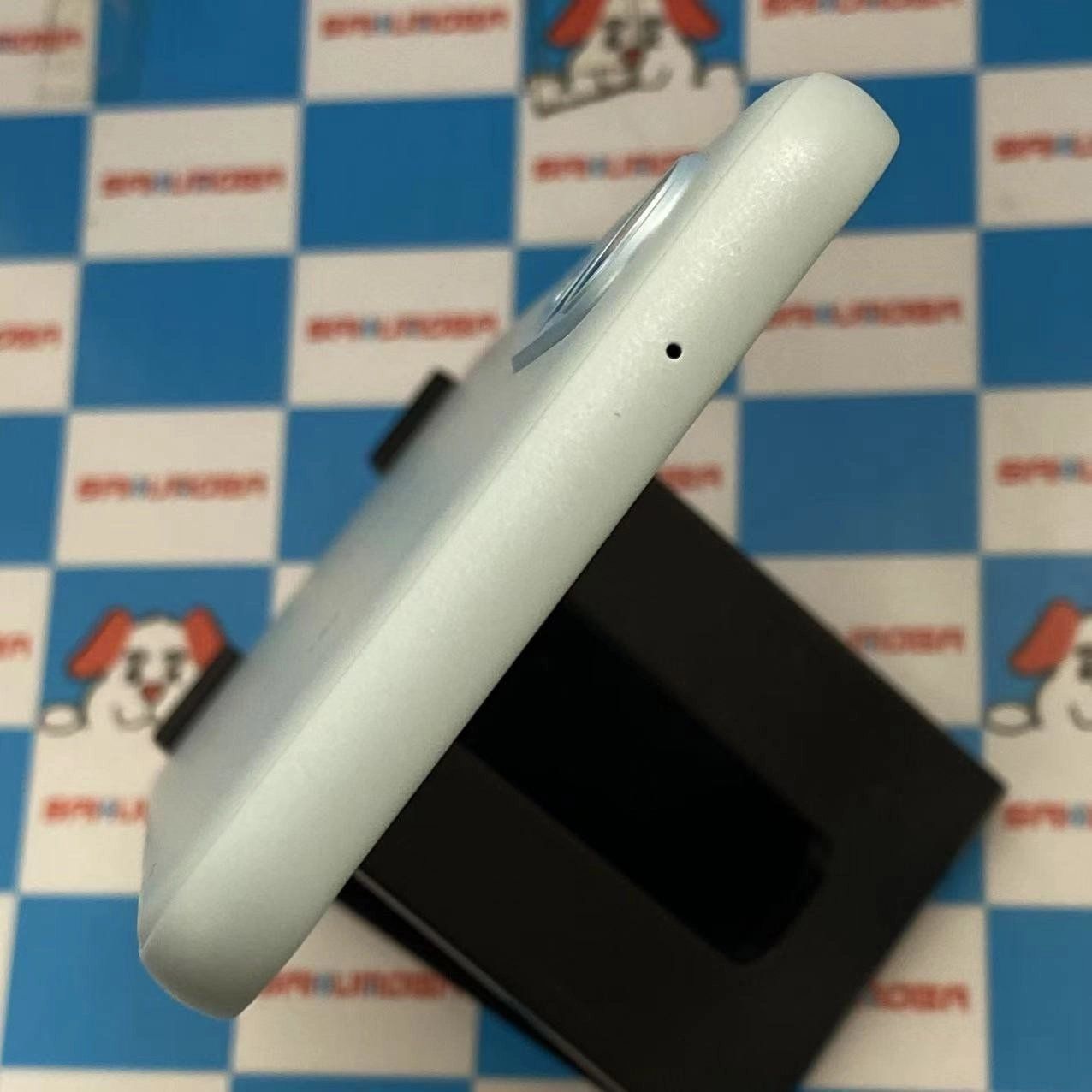 【美品】4台セット arrows we2 AU UQ FCG02 美品】4台セット arrows we2 AU UQ FCG02