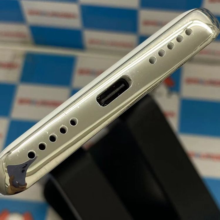 ¨ȯRakuten Hand 64GB ۥ磻 P710 ŷХSIMե꡼