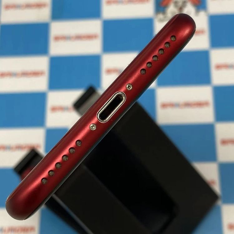 iPhoneSE ��3���� 64GB Product Red MMYE3J/A docomo��SIM
