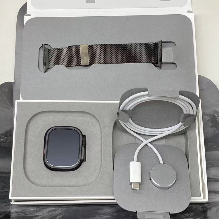 Apple Watch Ultra3 49mm GPS+Cellular��ǥ� 64GB �֥�å�