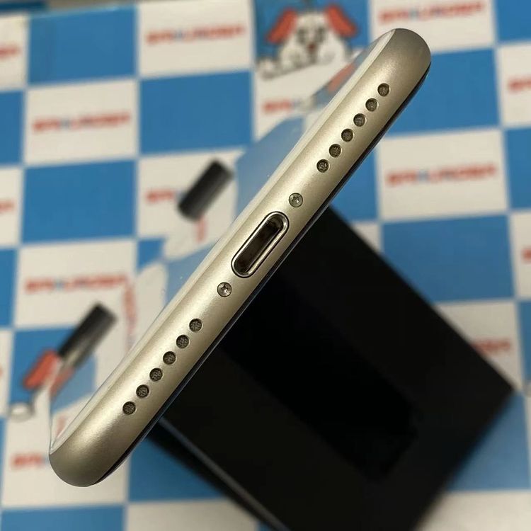 iPhoneSE ��3���� 64GB �������饤�� MMYD3J/A SoftBank��SIM�ե꡼