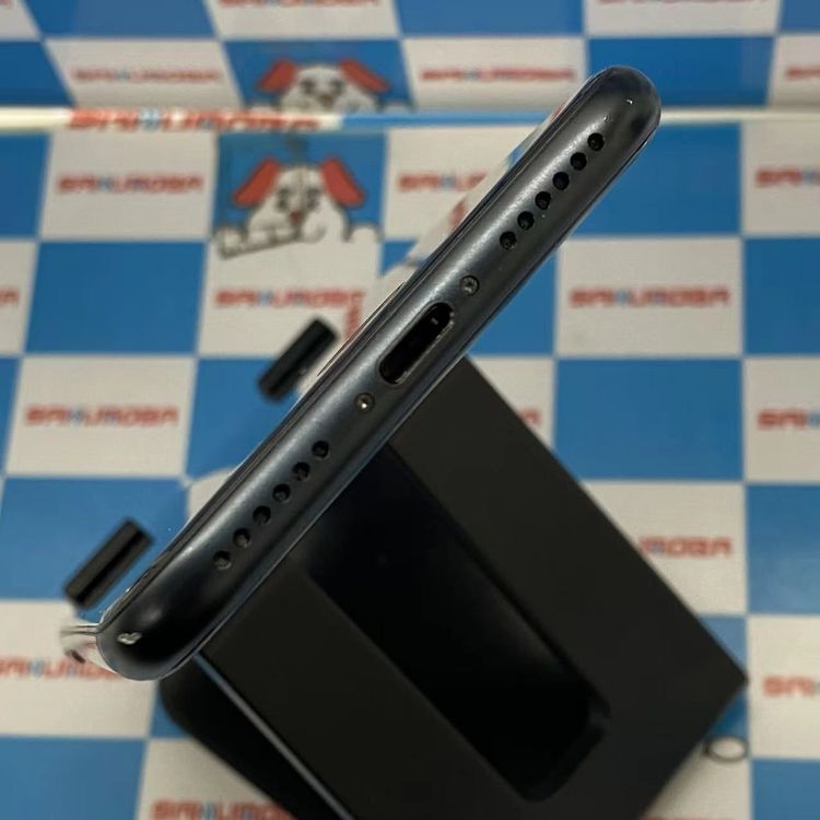 ¨��ȯ����iPhoneSE ��3���� 64GB �ߥåɥʥ��� MMYC3J/A AU��SIM�ե꡼